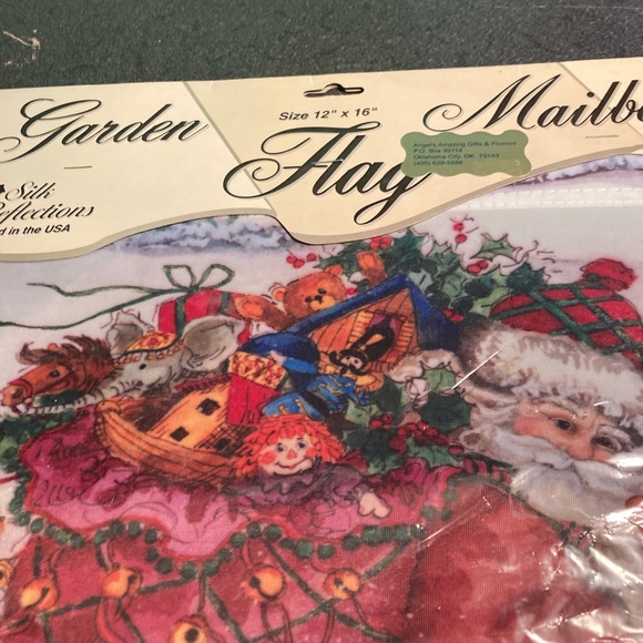 Santa carrying toys bag 100% all weather polyester new package printed in USA - Picture 3 of 7